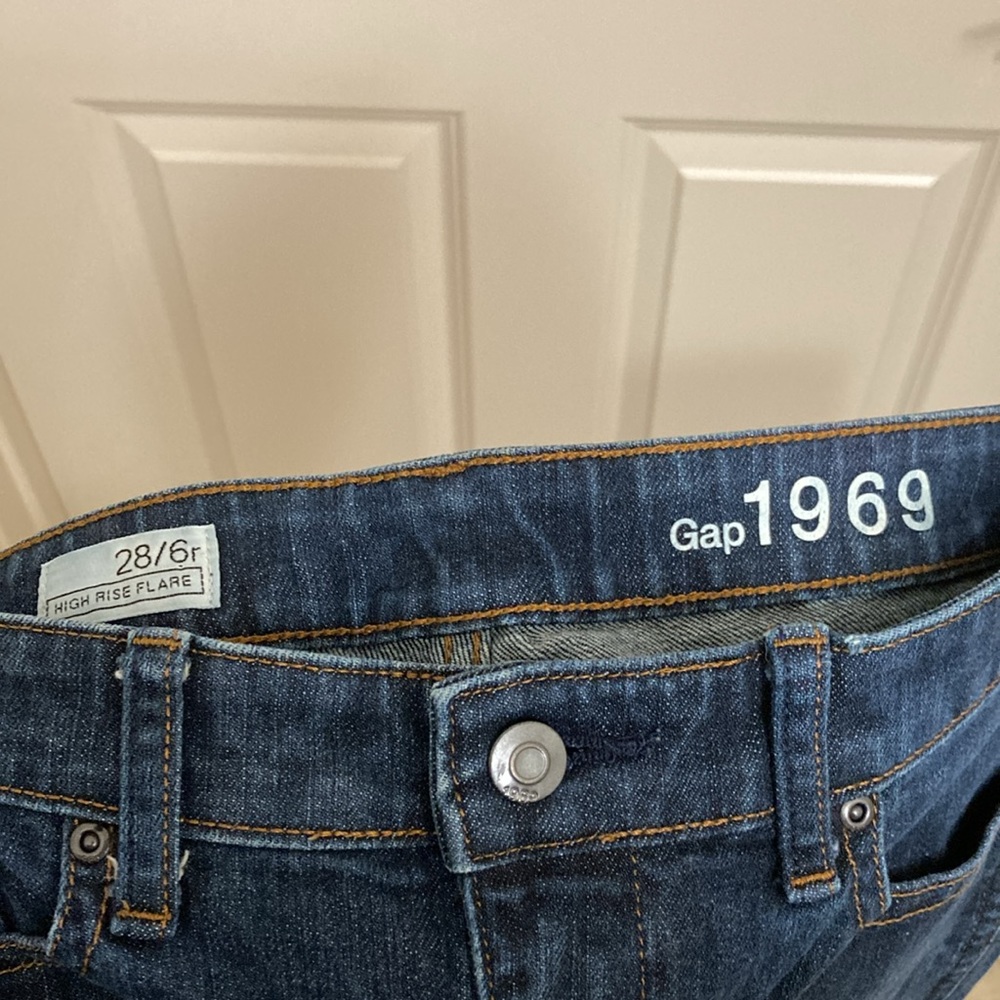GAP High Rise Flare Jeans - Picture 6 of 10
